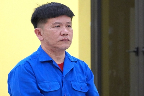 Giả gái xinh lừa gần 5,7 tỷ đồng của đại gia miền Tây