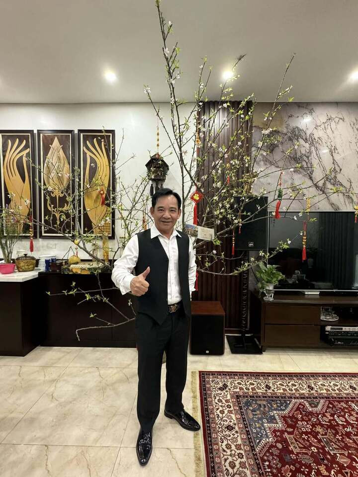 Anh phủ nhận tin đồn là đại gia, cho biết vẫn đang phải trả nợ ngân hàng 3 tỷ đồng.