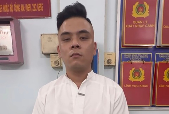 Bắt khẩn cấp thanh niên vụ thả rông chó rồi đánh gục bảo vệ phố đi bộ Nguyễn Huệ