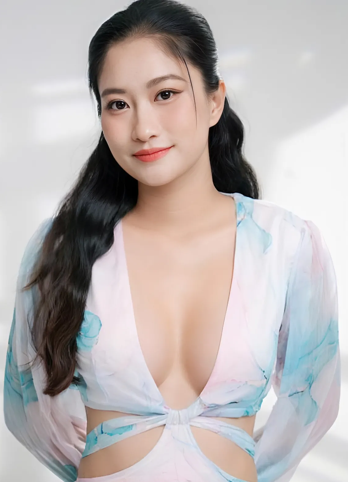 Phản ứng của NSND Việt Anh khi tình trẻ kém 36 tuổi đăng ảnh sexy