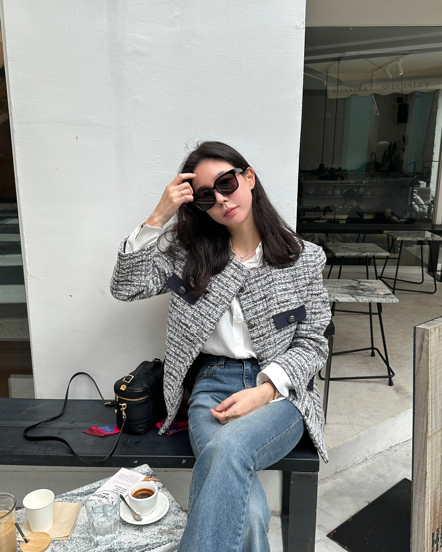 10 bộ trang phục lên hình