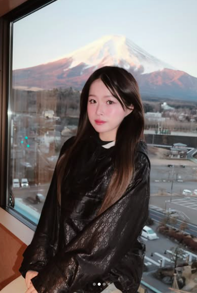 Rich kid Chao diện bikini nhỏ xíu, khoe body nóng bỏng,