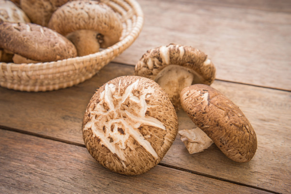 Người sống lâu ăn gì? 8 thực phẩm nhất định phải có trong bếp của chuyên gia dinh dưỡng Nhật - Ảnh 4.