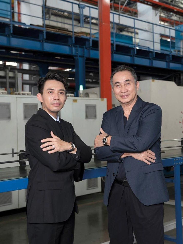 dai gia pham van muoi va co ngoi nghin ty nhua long thanh doanh nghiep giau ben hon 30 nam khong can dung von ben ngoai 1680703085