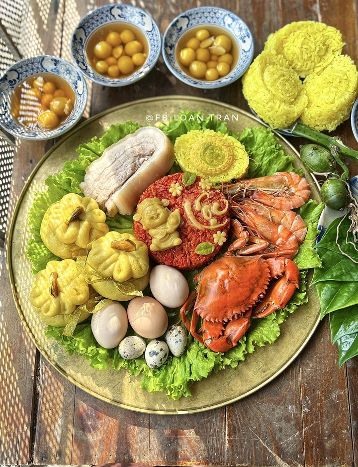 Trong mâm cúng ngày vía thần Tài thường có bộ Tam sên. (Ảnh: Loan Trần)