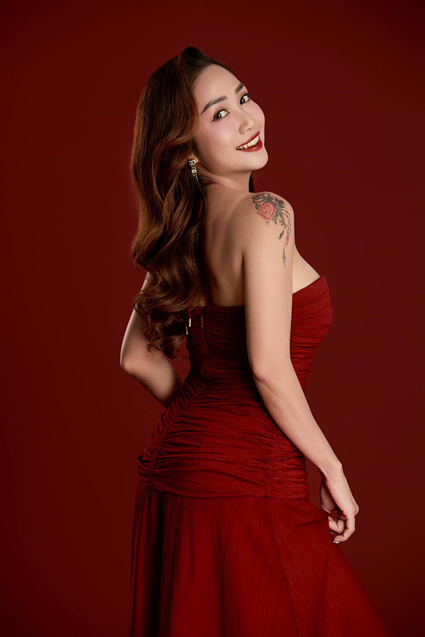 Nữ NSƯT rời Úc về Việt Nam ngoài 40 vẫn tươi trẻ, sắc vóc đẹp nhờ tập đúng bộ môn này - Ảnh 9.