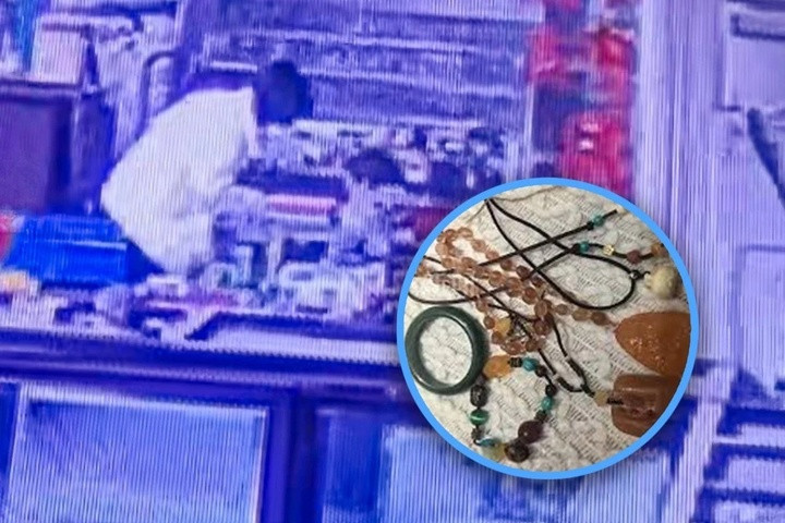 Con gái ăn cắp trang sức trị giá 3,5 tỷ đồng của đem ra chợ bán với giá hơn 200 nghìn. (Ảnh: SCMP)