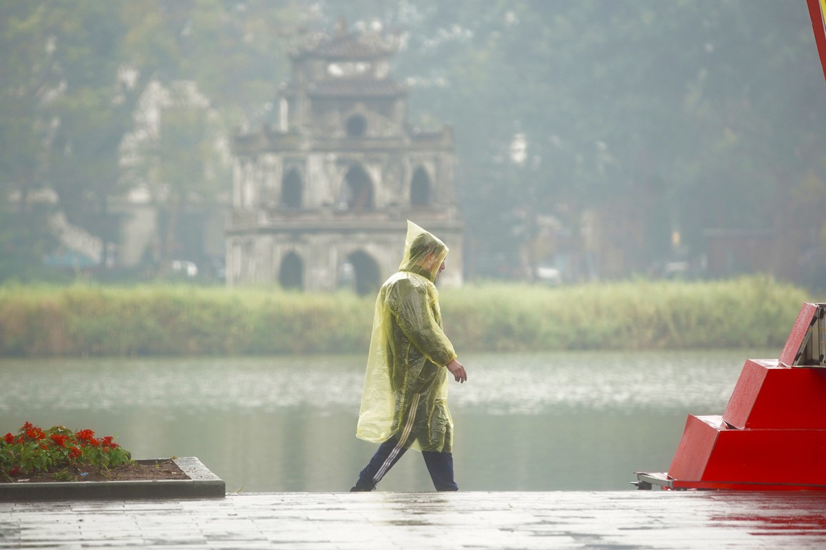 Người Hà Nội rét run trong thời tiết mưa phùn, gió bấc ảnh 10