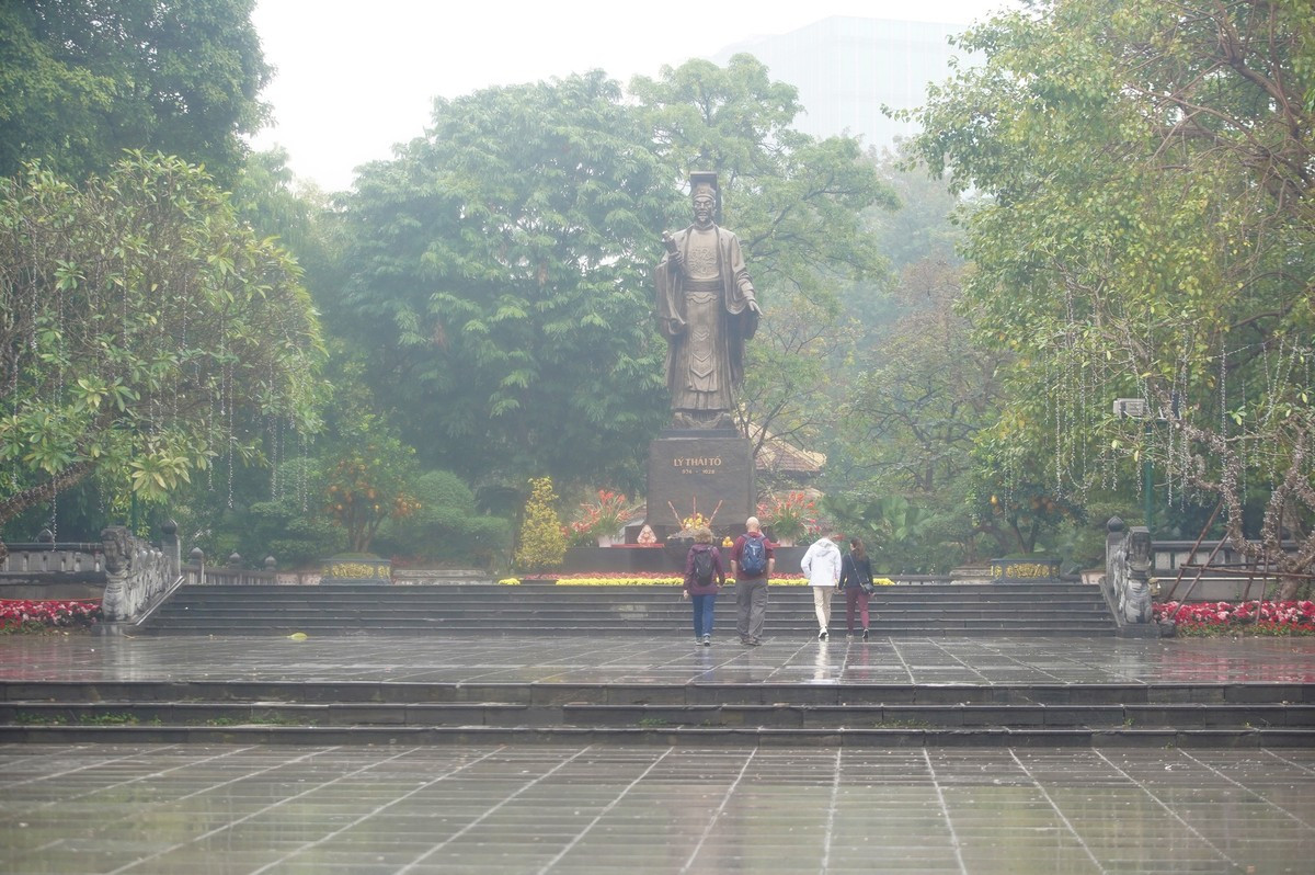 Người Hà Nội rét run trong thời tiết mưa phùn, gió bấc ảnh 20