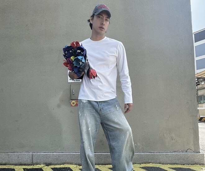 Cháu trai gia tộc giàu có bậc nhất Việt Nam 'đưa cả mùa xuân vào nhà', một chi tiết khiến cộng đồng 'choáng váng'- Ảnh 4.