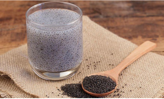 Chị em áp dụng bí quyết này, có ngay mái tóc suôn mượt bóng khỏe không khác gì gái Hàn - Ảnh 2