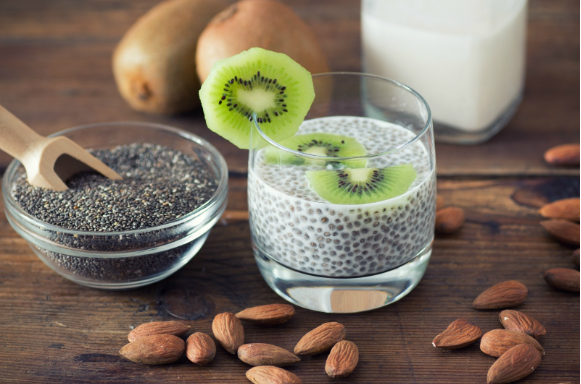 Chị em áp dụng bí quyết này, có ngay mái tóc suôn mượt bóng khỏe không khác gì gái Hàn - Ảnh 3