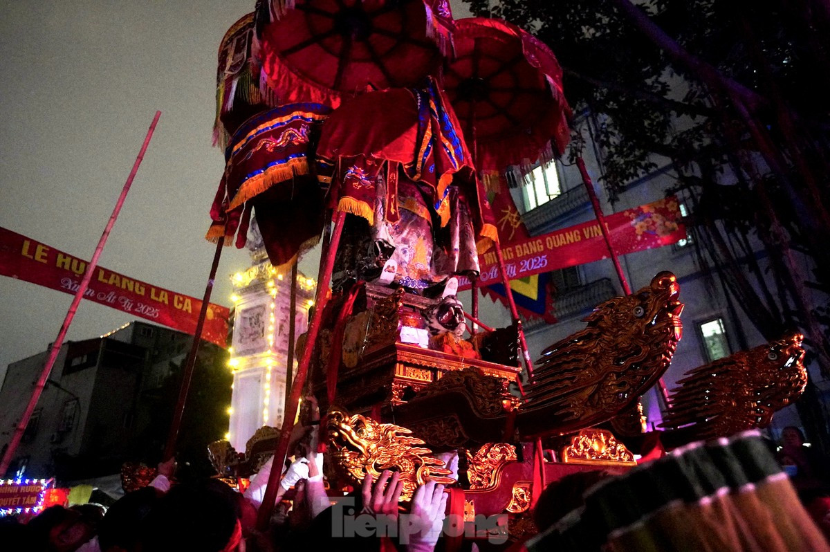 Lễ hội đánh hổ giữa đêm ở Hà Nội ảnh 10