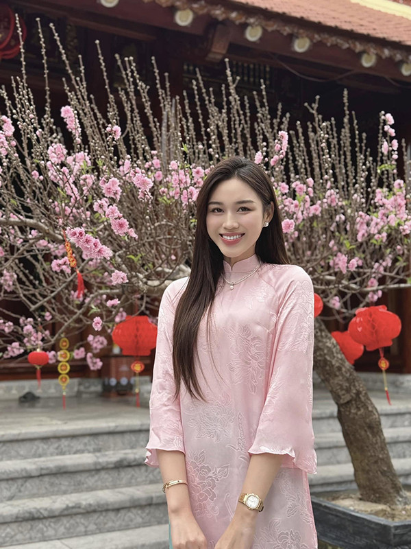 Nhan sắc hoa hậu xứ Thanh chuẩn bị kết hôn với chồng thiếu gia tập đoàn nghìn tỷ- Ảnh 2.