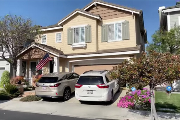 Nữ NSƯT vừa từ Mỹ về Việt Nam mua nhà mặt phố 50 tỷ đồng, đời thực có khối tài sản khủng ra sao?- Ảnh 4.