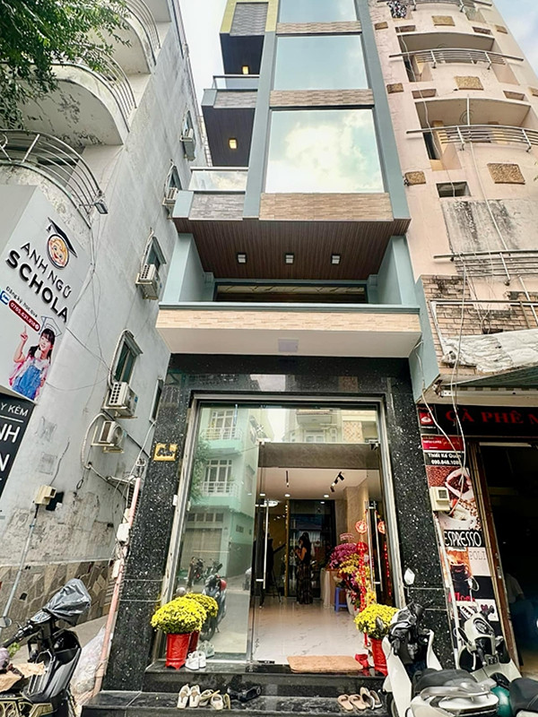 Nữ NSƯT vừa từ Mỹ về Việt Nam mua nhà mặt phố 50 tỷ đồng, đời thực có khối tài sản khủng ra sao?- Ảnh 5.