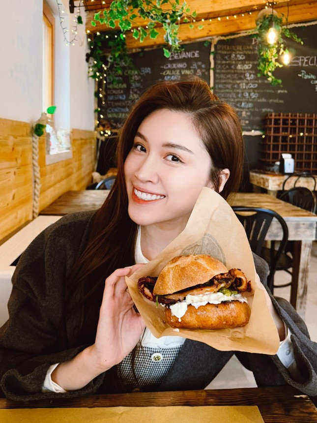 Diễn biến vụ MC Thanh Thanh Huyền khóc cầu cứu ở Italy ảnh 2