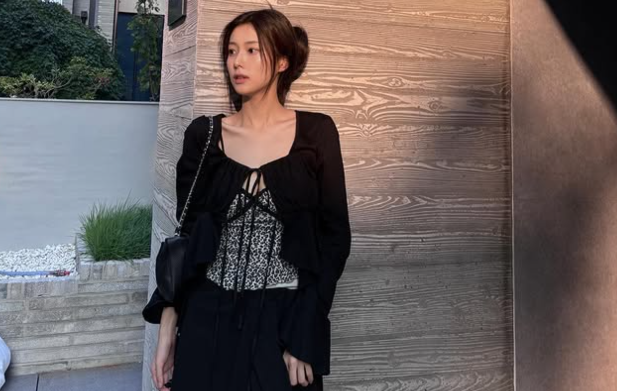 Mỹ nhân Hàn viral khắp MXH vì gầy đáng báo động, cổ tay