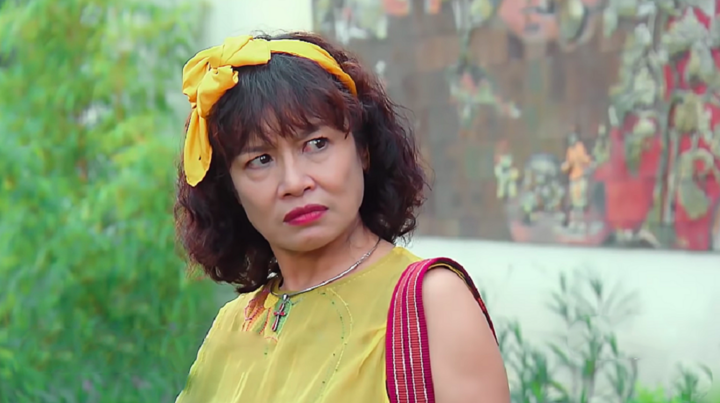 Tú Oanh hóa thân vào vai bà Bích trong phim