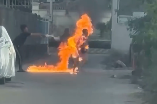 Diễn biến mới vụ con trai tưới xăng đốt mẹ ruột ở Trà Vinh