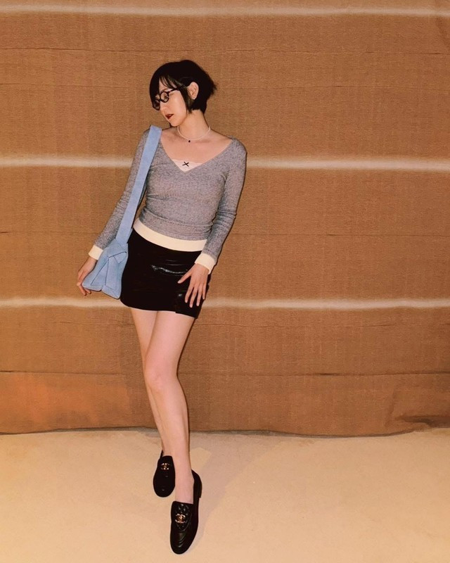 'Nàng thơ' của Sơn Tùng gây chú ý sau khi 'xuống tóc' và phong cách retro khác lạ - Ảnh 5.