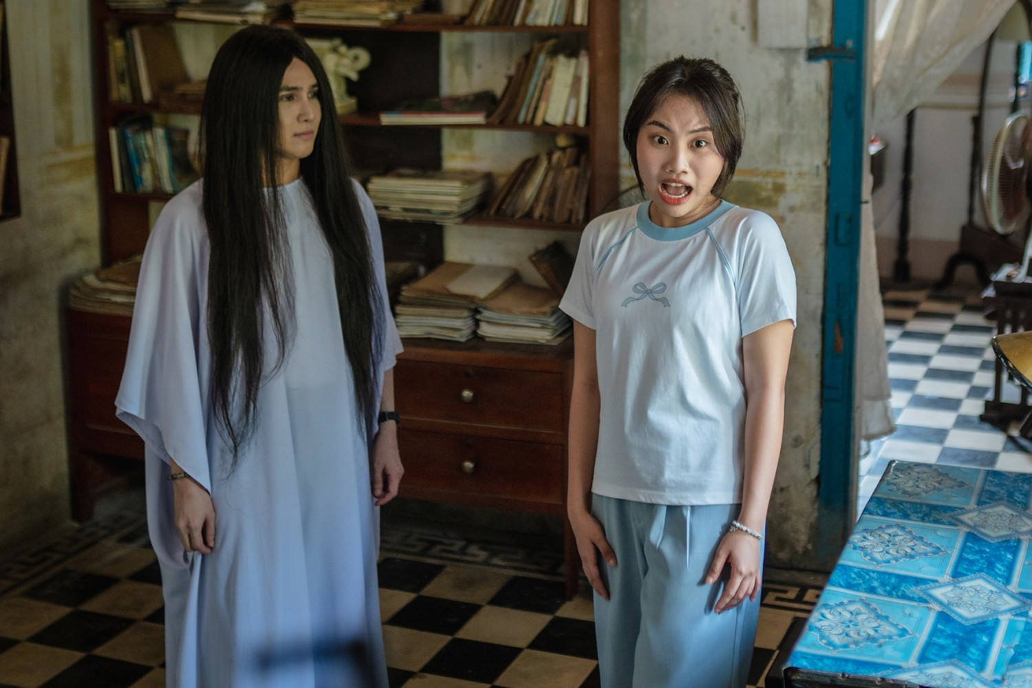 Phim có Phương Mỹ Chi bị lật đổ ảnh 2