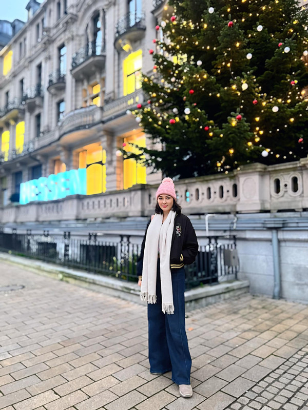 Vóc dáng đầy đặn, nhan sắc mặn mà sau 21 năm đăng quang Hoa hậu Việt Nam của Nguyễn Thị Huyền- Ảnh 5.