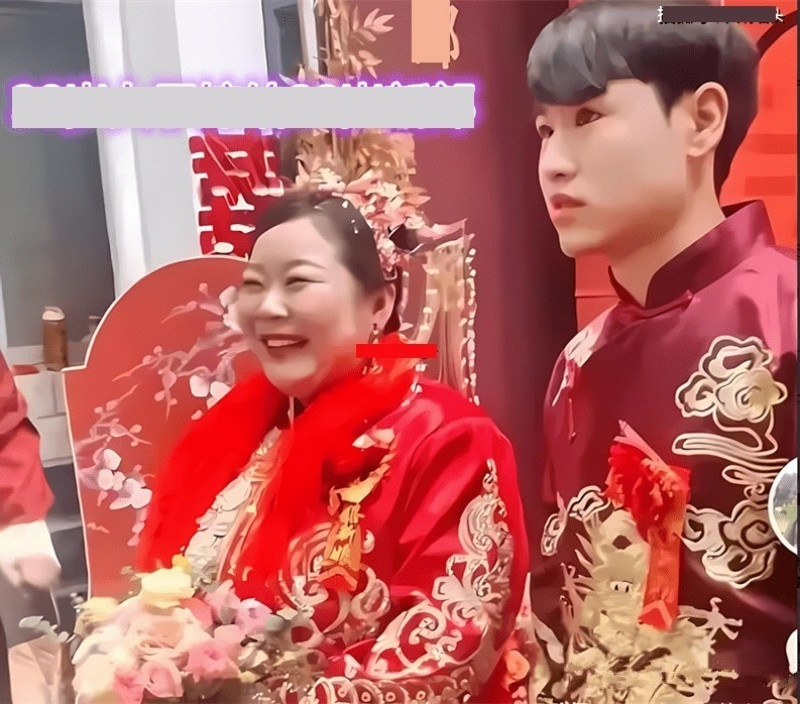 Con trai dẫn bạn gái về, bố mẹ