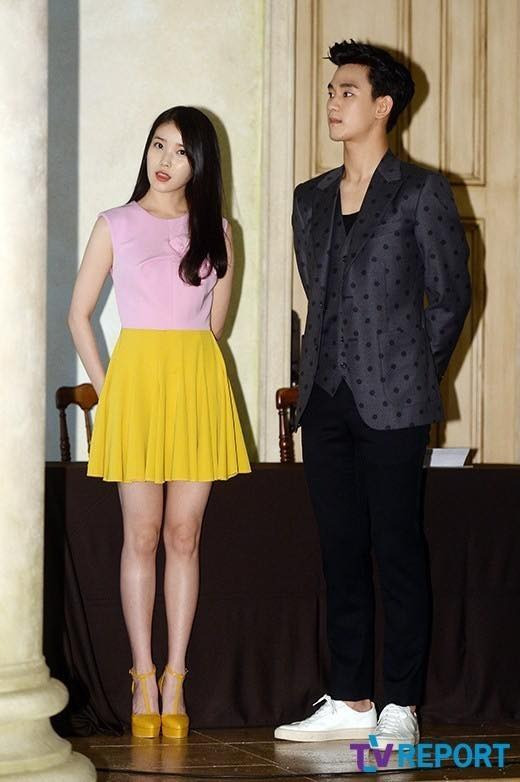 Hình ảnh Kim Sae Ron 15 tuổi vướng tin hẹn hò Kim Soo Hyun đã U30