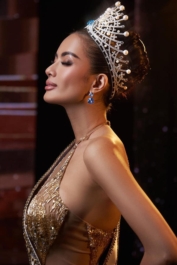 Tuổi tác và sắc vóc của người đẹp Việt vừa đăng quang một cuộc thi hoa hậu quốc tế gây tranh cãi - Ảnh 2.