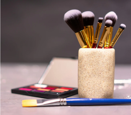 7 sai lầm trong việc skincare có thể hủy hoại làn da của bạn - Ảnh 2