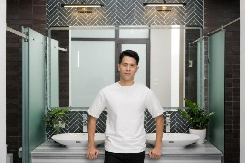 Đình Trọng mạnh tay đầu tư nội thất với thiết bị phòng tắm, nhà vệ sinh cao cấp.