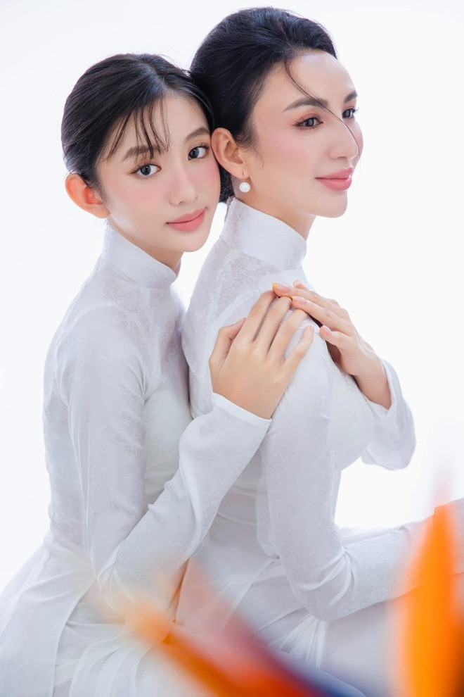 Thêm 1 ái nữ Vbiz được réo đi thi Hoa hậu vì nhan sắc gây sốc biết danh tính mẹ mới ngỡ ngàng