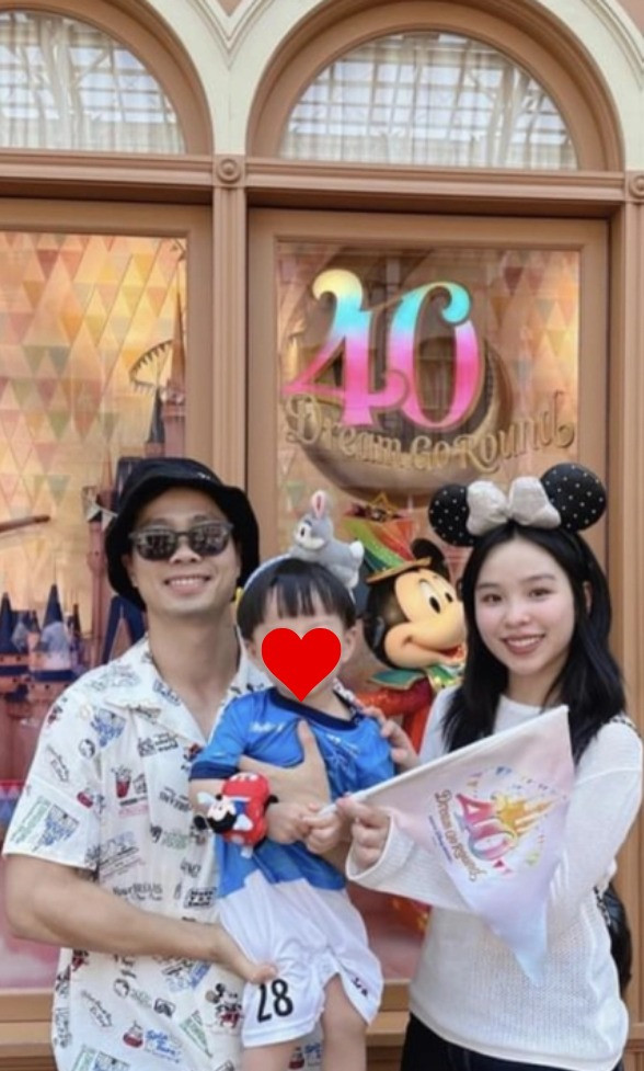 Ảnh hiếm về con trai và vợ Công Phượng vừa xuất hiện liền gây sốt