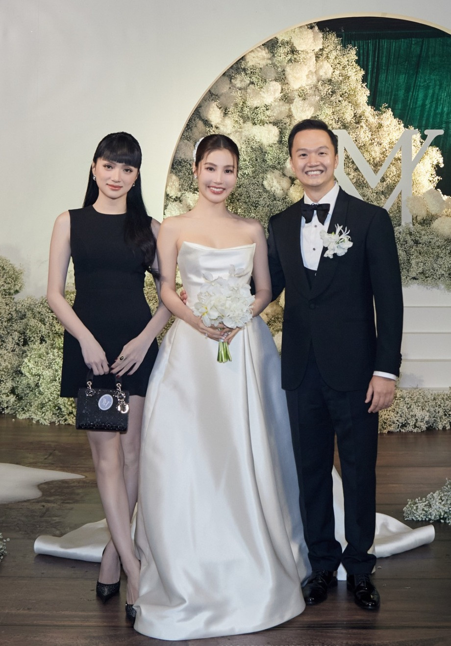 Nhiều sao Vbiz mặc đồ đen đi đám cưới đến Nhật Kim Anh sao lại gây tranh cãi