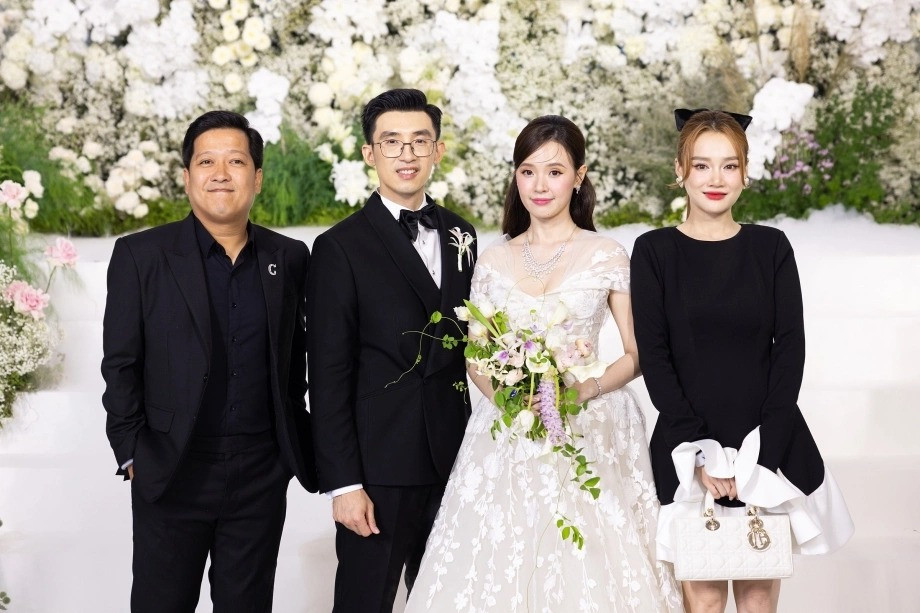 Nhiều sao Vbiz mặc đồ đen đi đám cưới đến Nhật Kim Anh vì sao lại gây tranh cãi