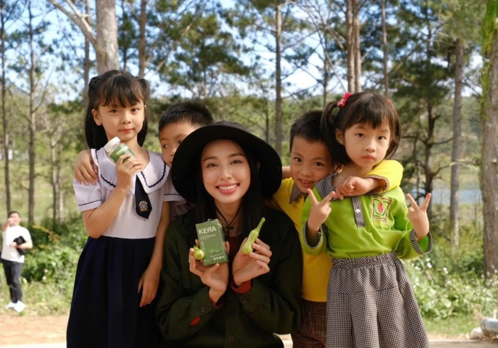 batch_hoa hau thuy tien 1 6755 1227.jpg.jpg