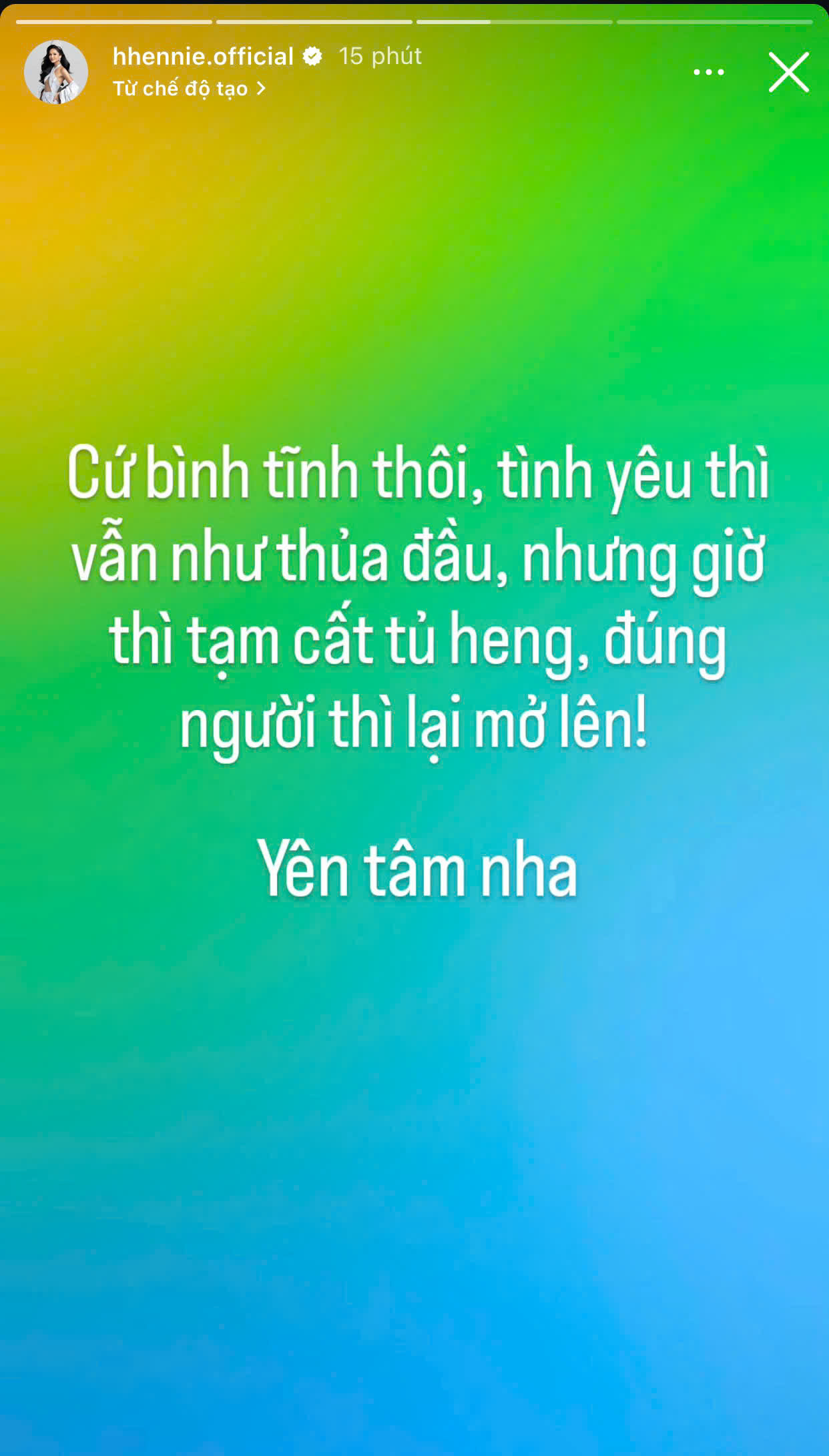 Tranh cãi việc HHen Niê bỏ danh hiệu Top 5 Miss Universe