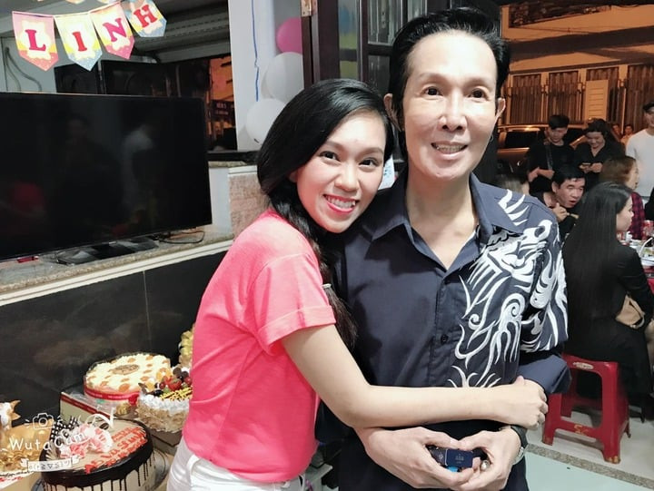 Hồng Phượng là cháu gái của cố NSƯT Vũ Linh.