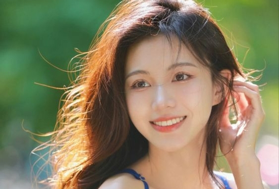 Đúng 12h thứ Hai 17/3/2025, 3 con giáp hóa Rồng hóa Phượng, giàu sang nứt vách, phú quý đủ đường