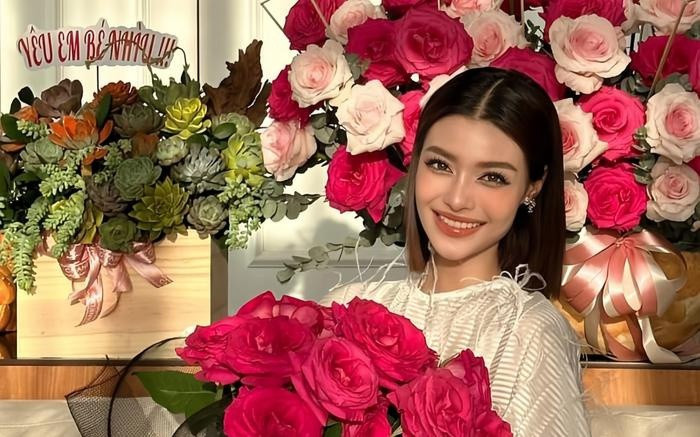 Á hậu Vbiz lần đầu lộ dáng nét căng sau gần 1 năm ở ẩn nghi bí mật sinh con