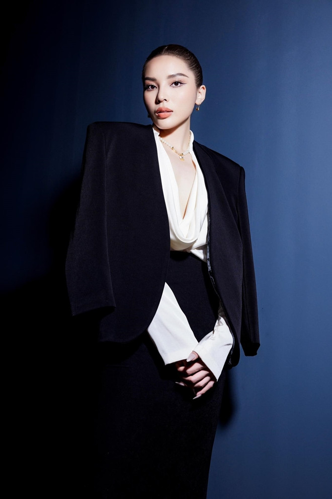 Chuyện bằng cấp của các hoa hậu Việt Thực hư ra sao