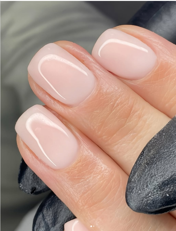 Đâu là những xu hướng nail sẽ được chú ý nhiều nhất trong năm 2025? - Ảnh 6