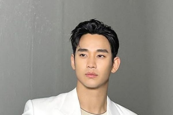 Phía Kim Soo Hyun nói dối?