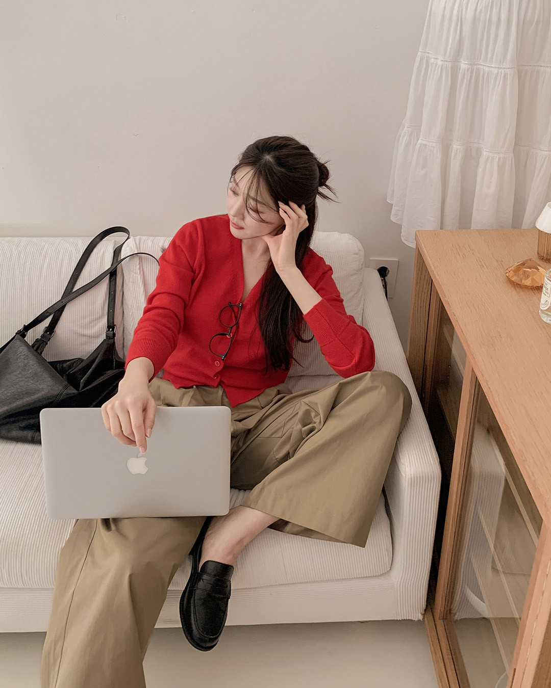 5 kiểu giày giúp tôn dáng tối ưu khi mặc quần ống rộng- Ảnh 8.