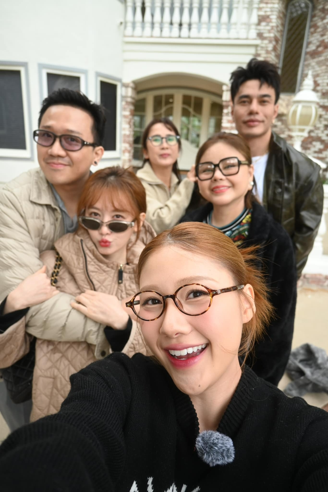 75 triệu người cùng Hari Won tóm gọn Trấn Thành bên bồ nhí nhan sắc người ấy gây sốc