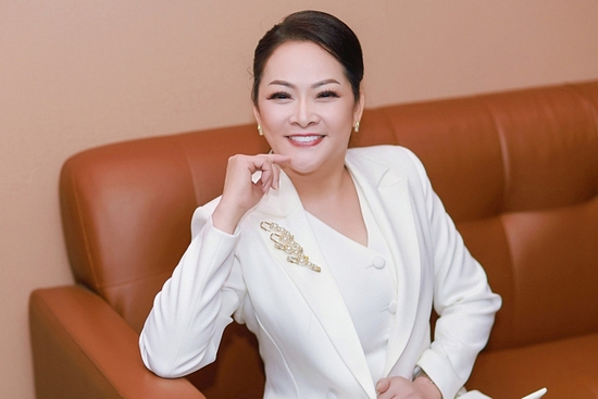 Ca sĩ Như Quỳnh thanh sắc hao mòn, sao khán giả vẫn yêu?