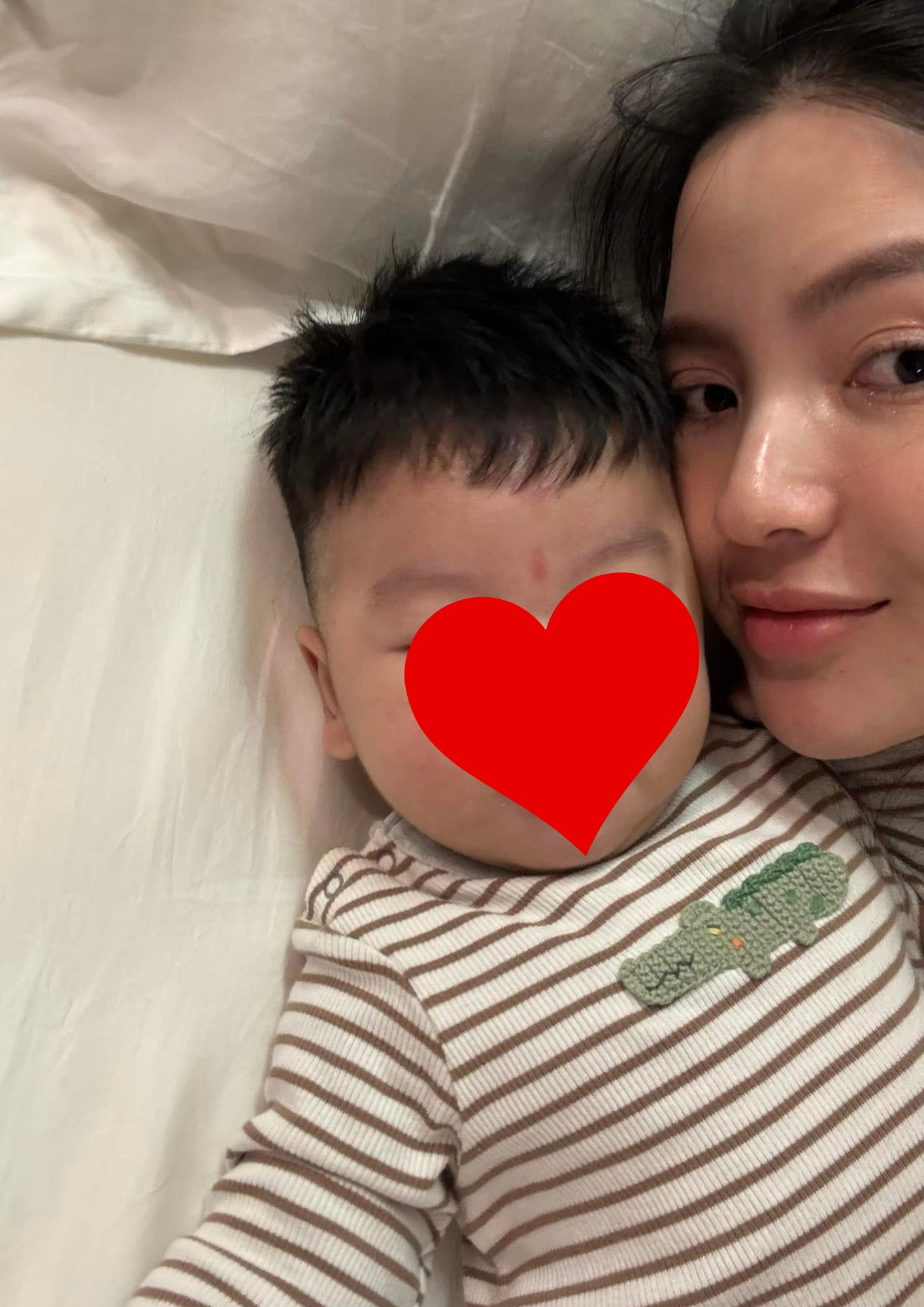 CĂNG Vợ Quang Hải lộ diện kém sắc cạch mặt một đại gia sau ồn ào quảng cáo lố