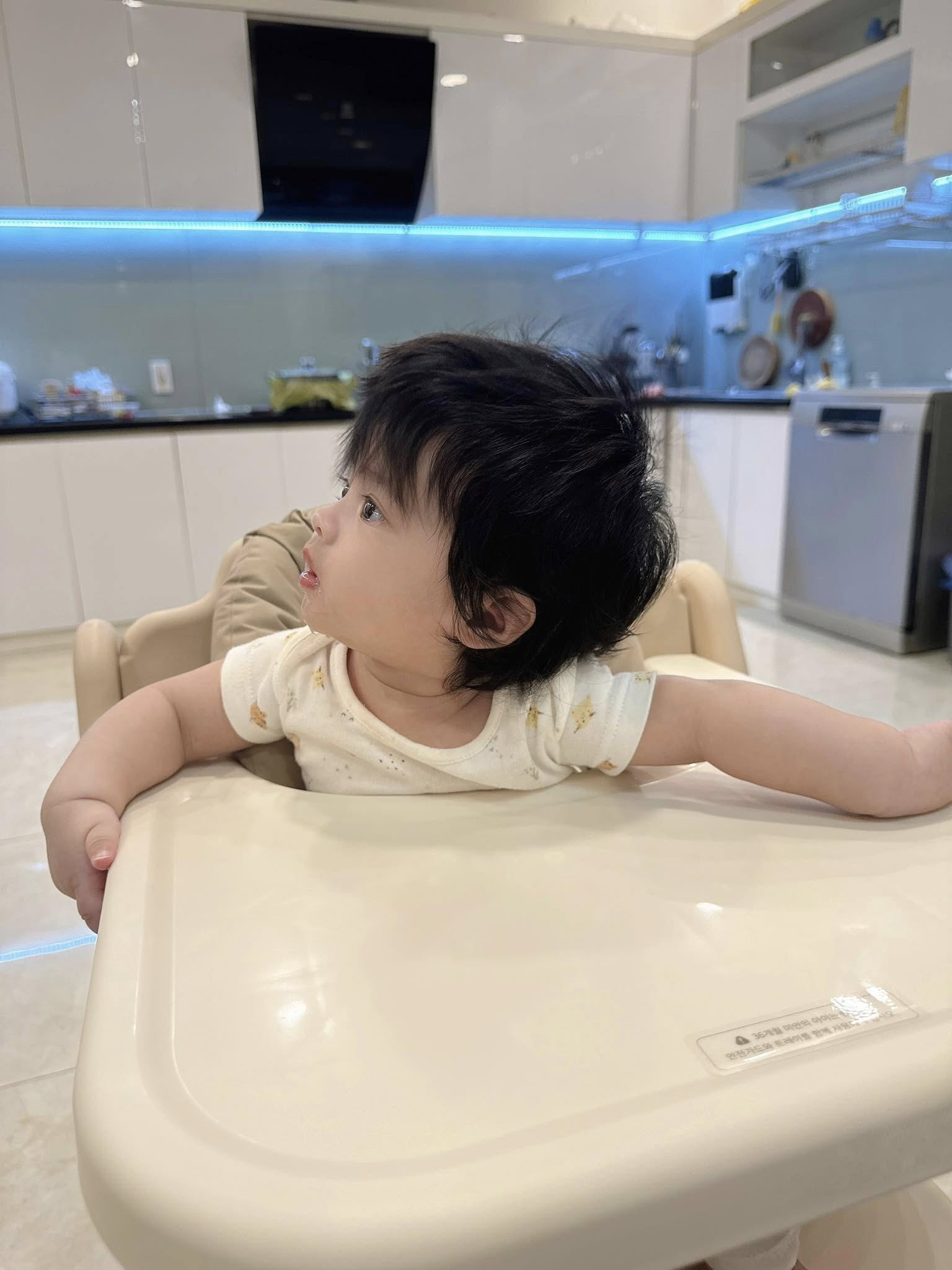 Ái nữ nhà Đỗ Mỹ Linh sở hữu đặc điểm vạn người mơ giống nhóc tỳ nhà Đông Nhi