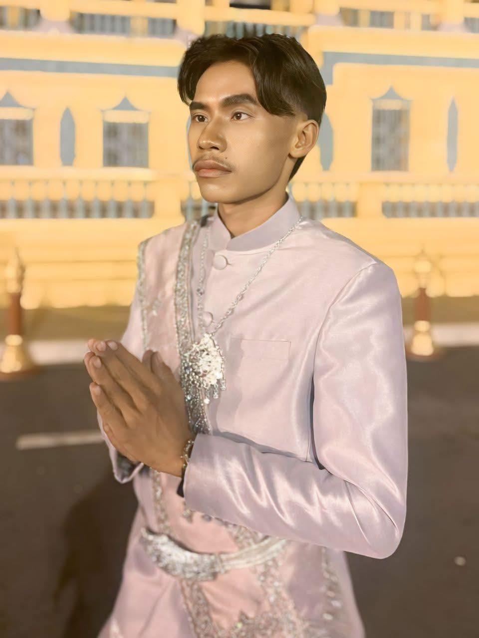 Ảnh đời thường của thí sinh Lai Thai hot nhất Nam Vương Campuchia